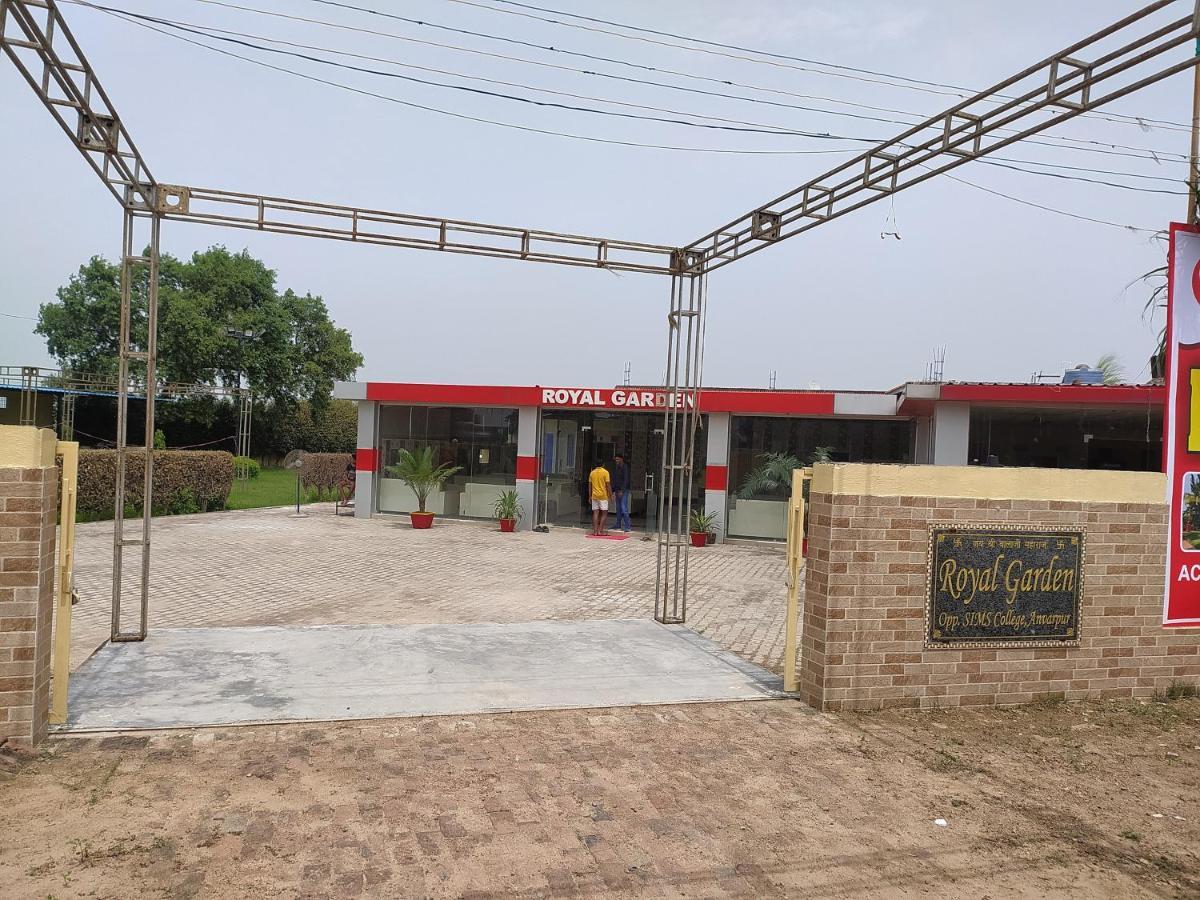 Oyo 82476 Royal Garden Ghaziabad Luaran gambar